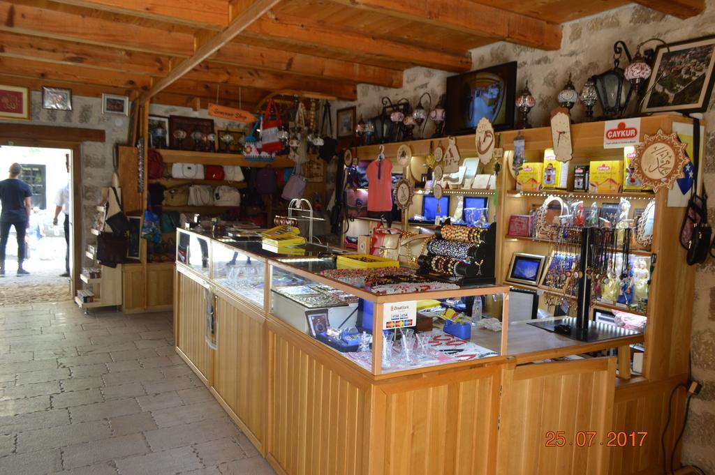 Enny Daire Blagaj